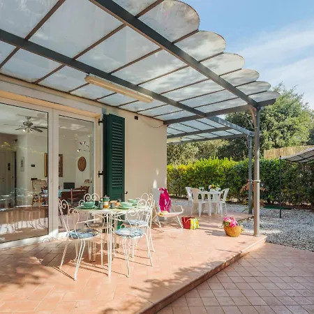 Michelangelo I By Interhome * Marina di Pietrasanta